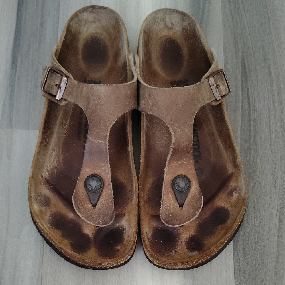 Birkenstock Tan Leather Sandals with Metal Buckle